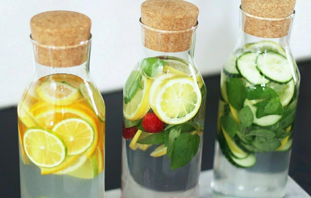 5 напитков, которые помогут снизить чувство голода